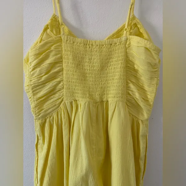 Aerie Yellow Smocked Keyhole Beachy Romantic Summer Yellow Romper size small - Image 13