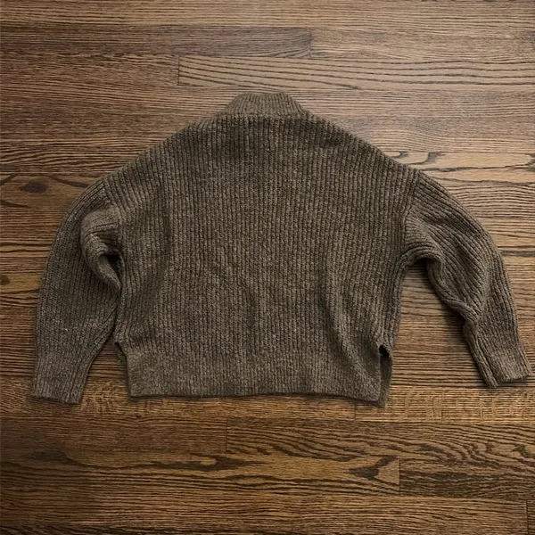 Abercrombie & Fitch brown sweater - Image 3