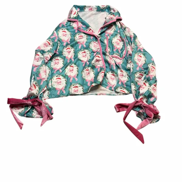🎅✨ Christmas Santa Pajama Short Set w/‎ Velvet Bows – Size Large NWT 🎁 - Image 4
