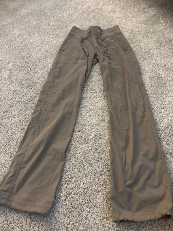 Lululemon Dance Pants Studio - Image 4