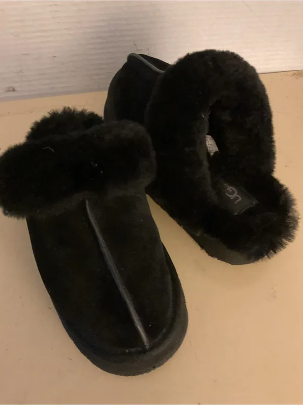 UGG women Black Suede fur platform slipper shoes US 6 - Image 7