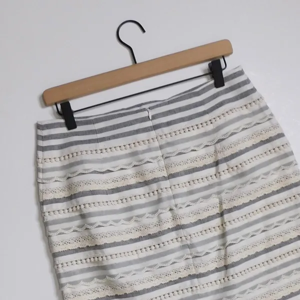 Anthropologie TABITHA Sailing Lace Pencil Skirt Striped Crochet Lace Scallops 6 - Image 10