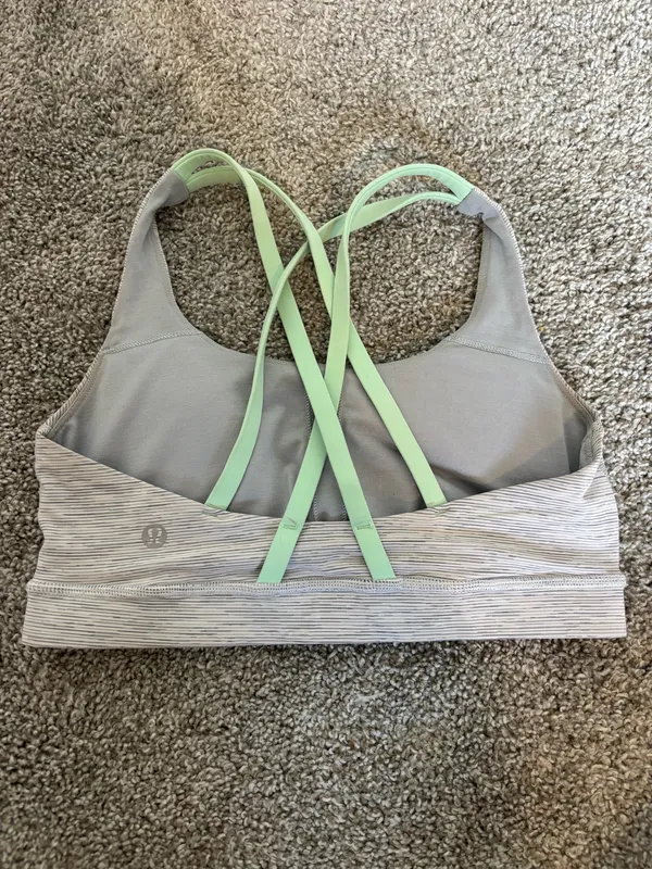 Lululemon Sports Bra Size 6 - Image 2