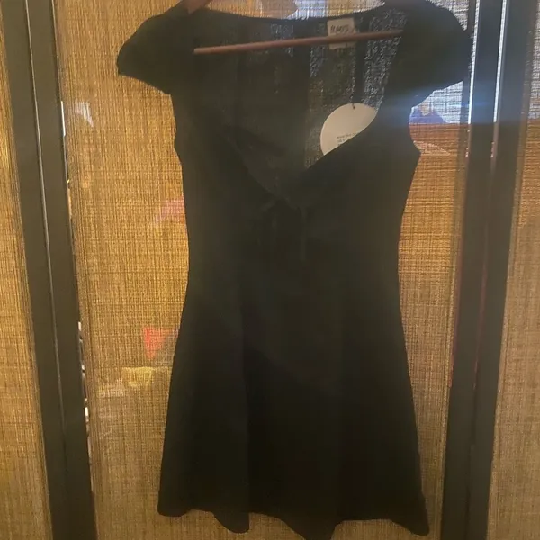 Alora Mini Dress Black- Princess Polly size 0 new with tags - Image 2