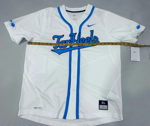 Nike Dri-Fit NC Tarheels Replica Full Button Baseball Jersey XL New - Image 4