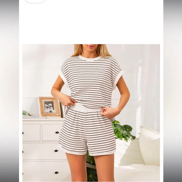 Casual 2 Piece Set Size M - Image 2