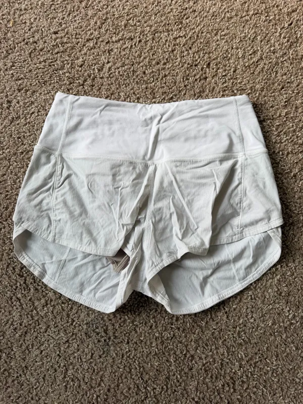 Lululemon Speed Up High Rise Shorts 2.5” White - Image 3