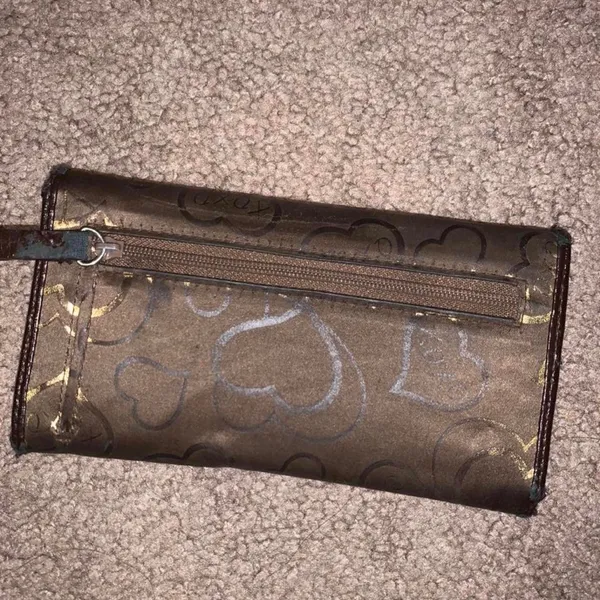 XOXO Wallet - Image 2