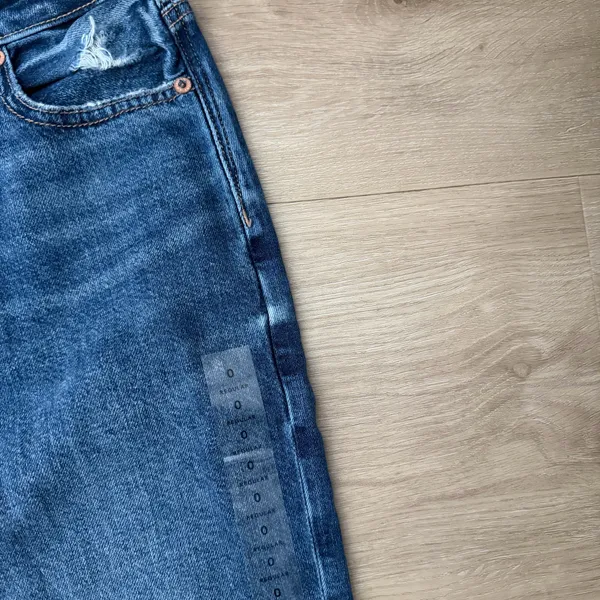 American Eagle Women's Medium Wash Mom Denim Jean - Image 3