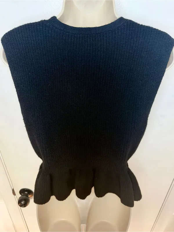 Commence Black Ribbed Knit Peplum Vest Top Size M Gold Buttons Sleeveless - Image 8