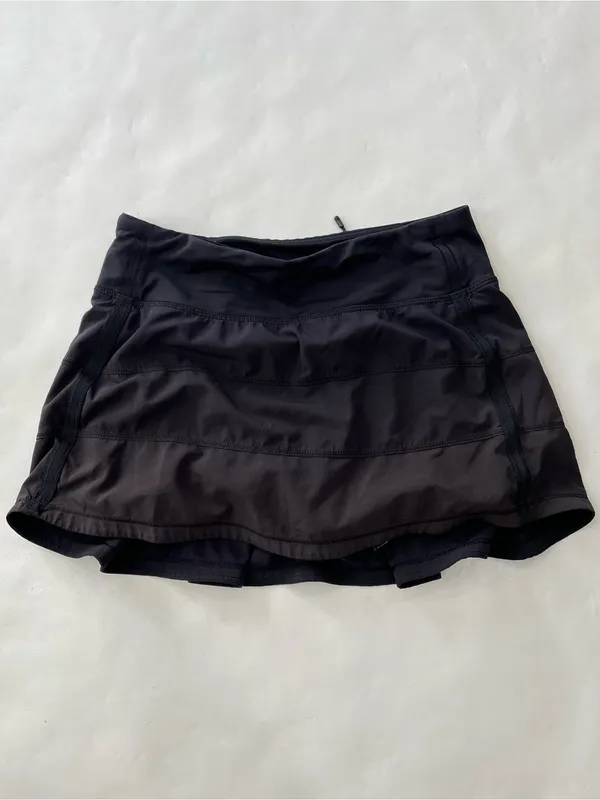 Vintage VTG Lululemon Black Pace Rival Skirt 11" Size 2 - Image 2