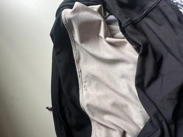 Lululemon High-Rise Speed Up Shorts 2.5” - Image 5