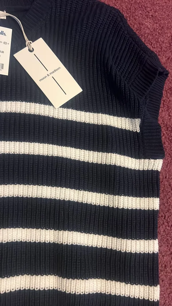 Moon & Maddison Sweater T-Shirt - Image 2