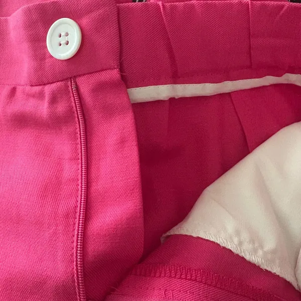 Karen Kane Pollee‎ High Rise Pleat Front Shorts Hot Pink Linen Blend Size Medium - Image 3