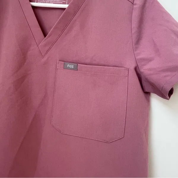 Figs Women's Blush Pink Scrub Top V-neck Pocket Technical Collection Size XS - Image 2