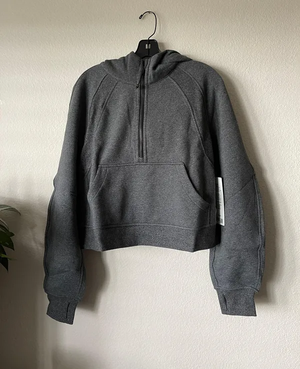 Lululemon scuba oversized half zipper hood sweater NWT. Color in heathered speckled black in original package. Size M/L item coming with one free shopping bag - Image 6