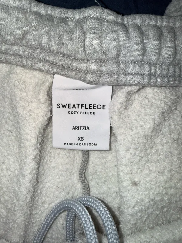 Aritzia Mega Sweatpants - Image 4