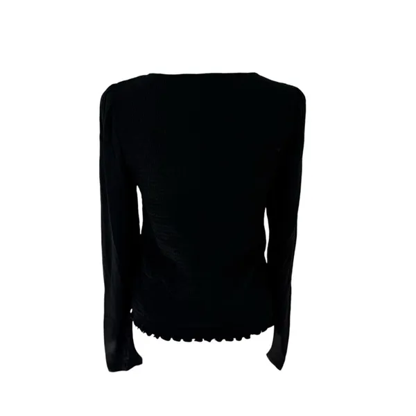 NWT GAP Long Sleeve Scoop Neck Top Black Size Medium - Image 4