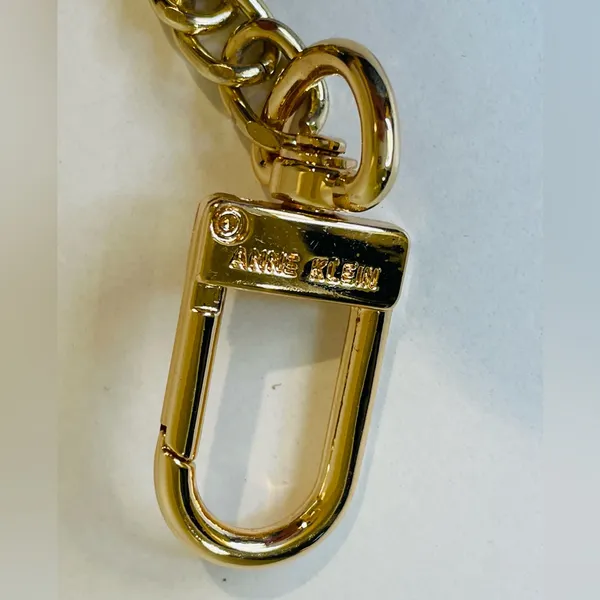 Anne Klein Women’s Beige Card Coin Holder with‎ Gold Chain - Image 8