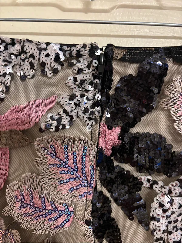 VICI Medium Floral Sequin Embroidered Mesh Mini Skirt Party Holiday - Image 9