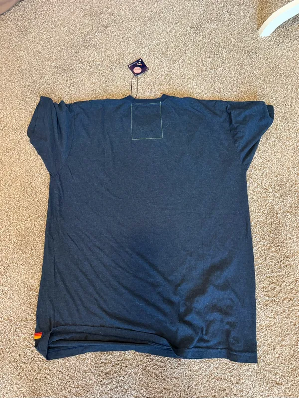 NIB Unisex New York Yankees Aviator Nation x MLB Navy Tri-T-Shirt Size small - Image 14