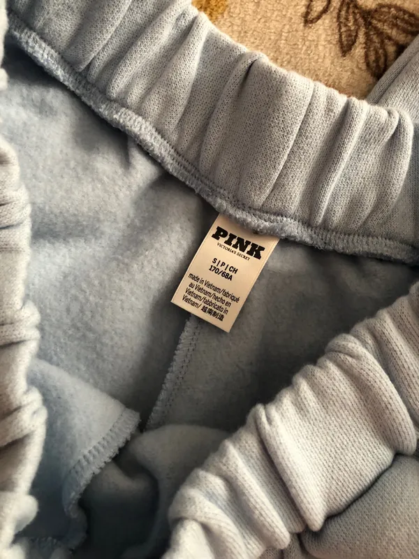 PINK Victoria's Secret ivy fleee oversized sweatpants - Image 3