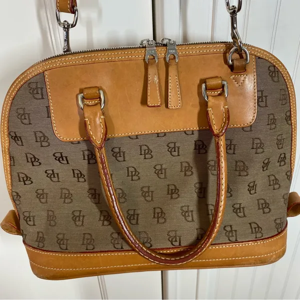 Vintage Dooney and bourke Domed‎ Signature Jacquard Tan Brown Leather Crossbody - Image 9