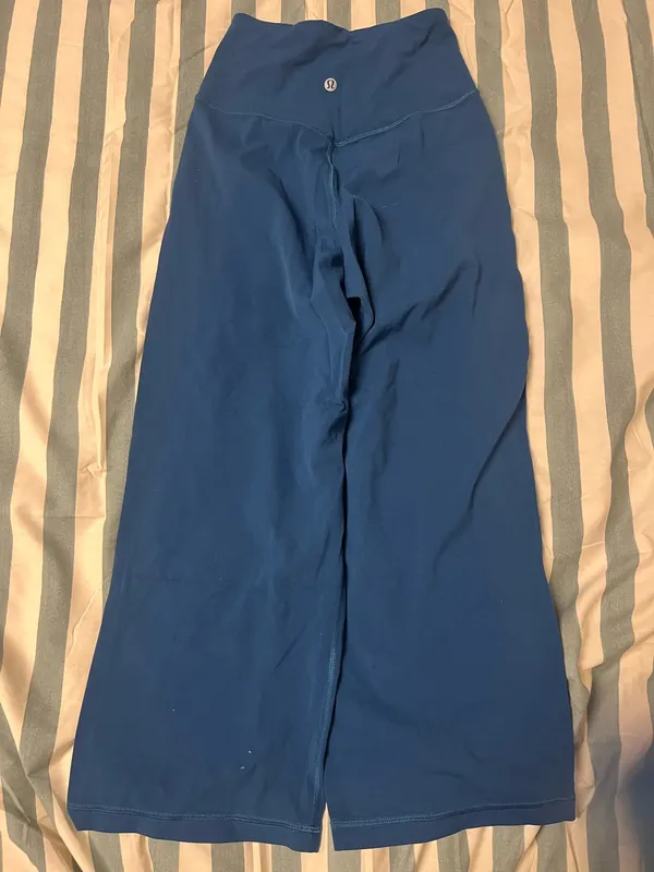 Lululemon Teal Cropped Align Pants - Image 2