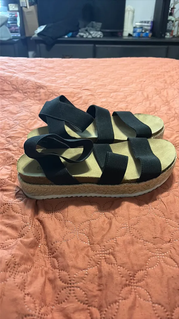Cushionaire Sandals - Image 2