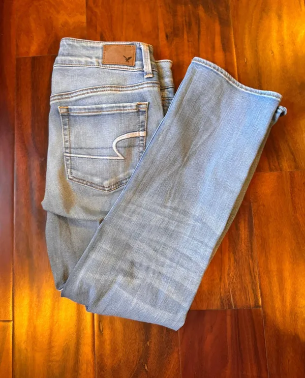 American Eagle Jeans - Image 2