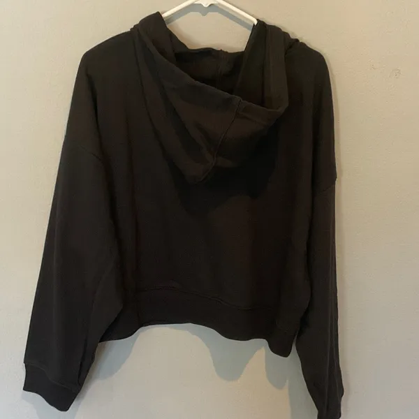 GAP Hooded Black Crop Sweater, NWT, size M - Image 3