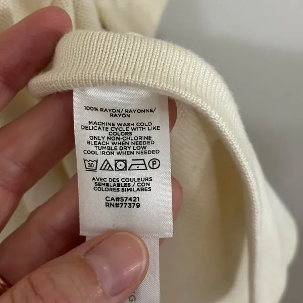 NEW Ann Taylor V-Neck Poncho Sweater in Off White Ivory - Size XS/S - Image 5