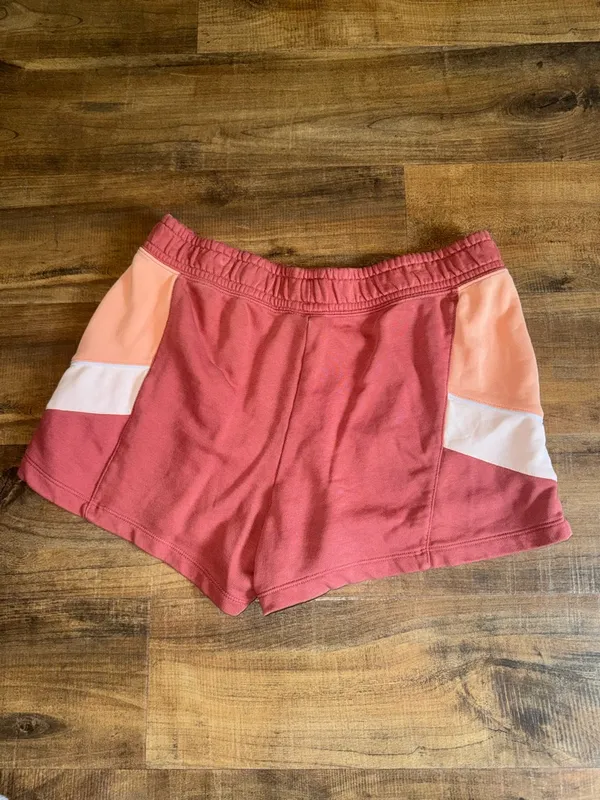 Nike Pink and Peach Athletic Shorts - Image 4