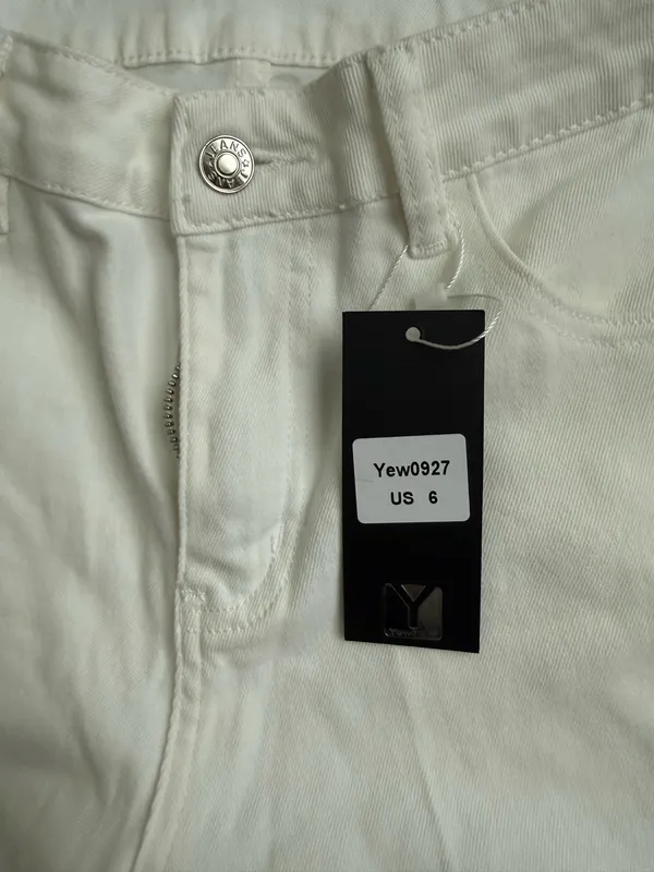 White jeans Size 6 - Image 6