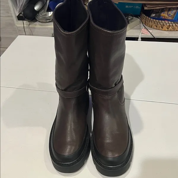 Zara chunky brown boots size 39 - Image 2