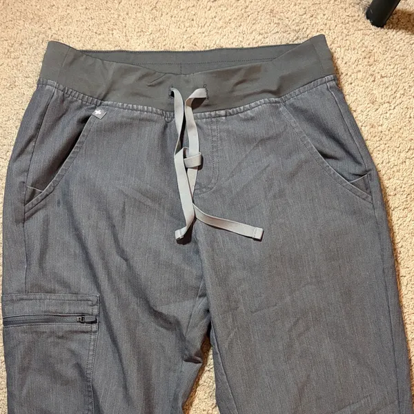 FIGS Women’s Size XS Gray Jogger Pants - Image 5
