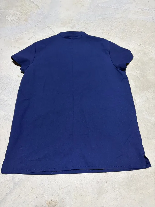 FIGS Navy V-Neck Scrub Top with Pockets XS - Image 5