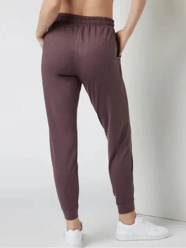 Vuori Performance Jogger Pant Elderberry Heather Medium - Image 3