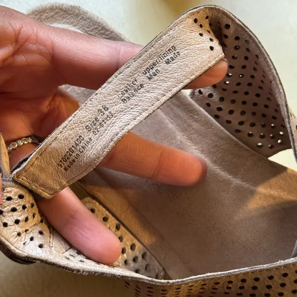Dansko Tasha Taupe Perforated Leather Slingback Wedge Sandals Clogs‎ Womens 38 - Image 9