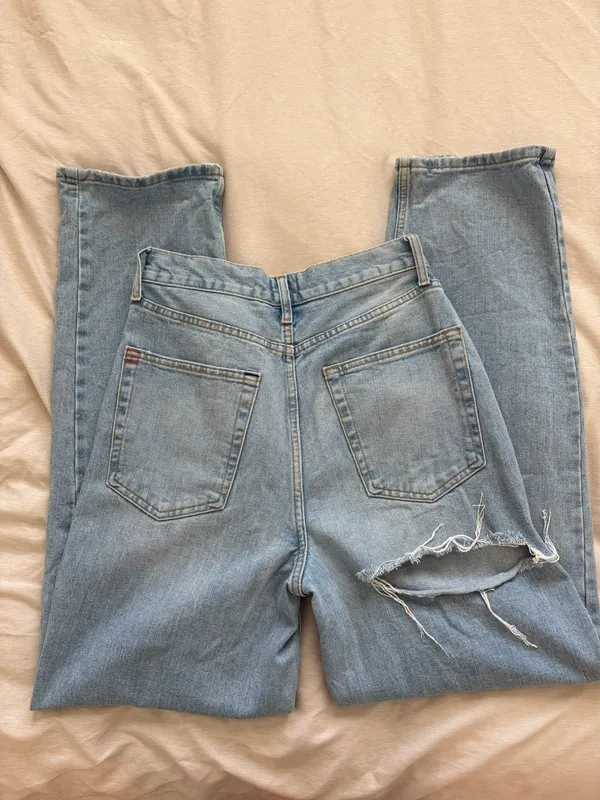 BDG Urban Outfitters High Rise Baggy Jeans - Image 2
