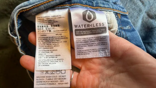Levi’s Wedgie Fit High-Waisted Shorts - Image 3