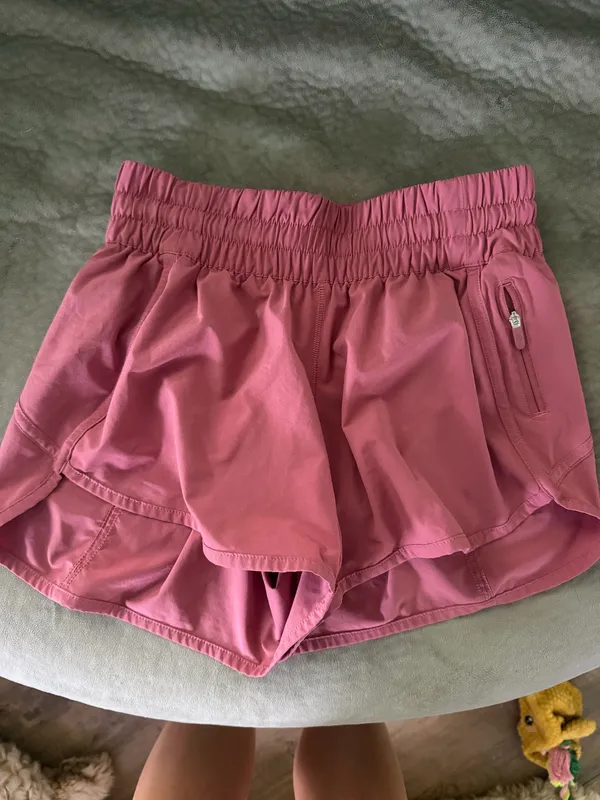 Lululemon Tracker Shorts 4" - Image 3