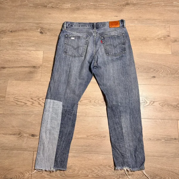 Levi Strauss 501 Jeans Women Size 28 Distressed Patchwork Denim Frayed‎ Raw Hem - Image 2