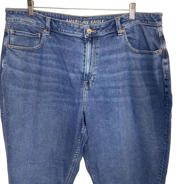 American Eagle Mom Jeans Women's Size 18 Blue Medium Wash‎ High Rise Stretch - Image 2