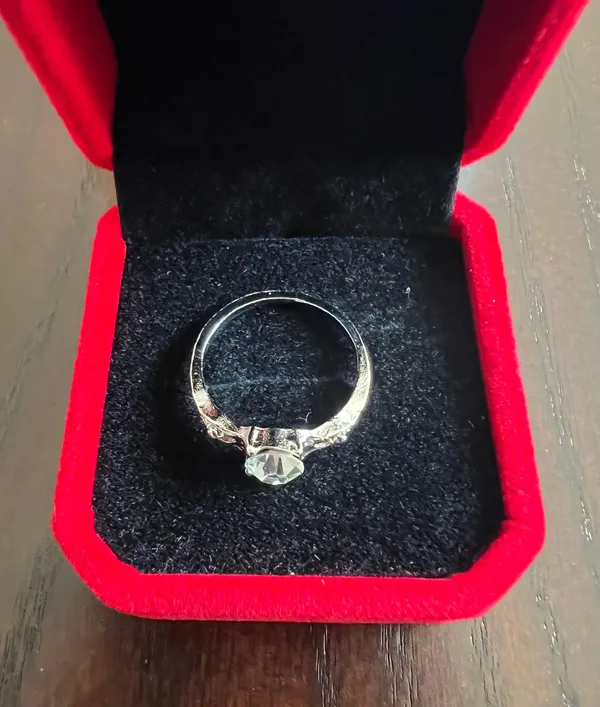 Women’s Stainless Steel Silver Ring Size 6 NWT - Image 2