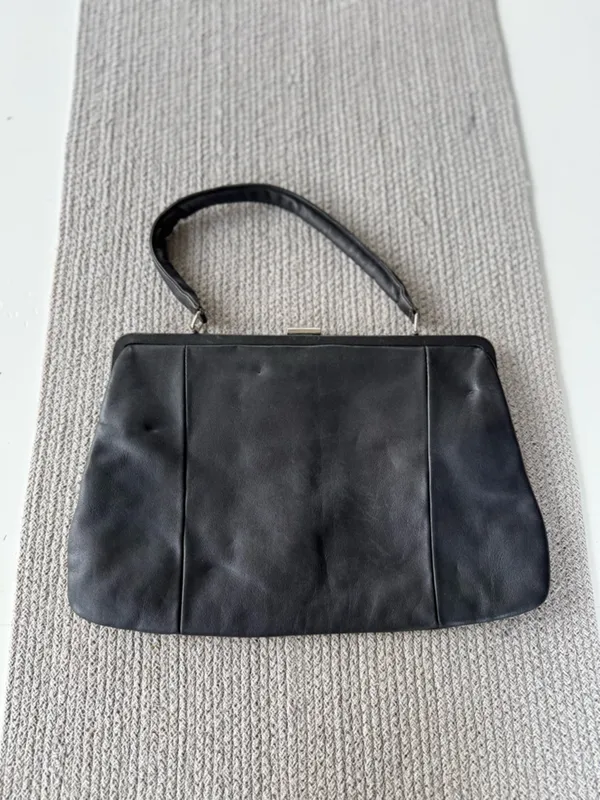 Vintage 60s 70s Black Leather Shoulder Bag Purse - Image 3