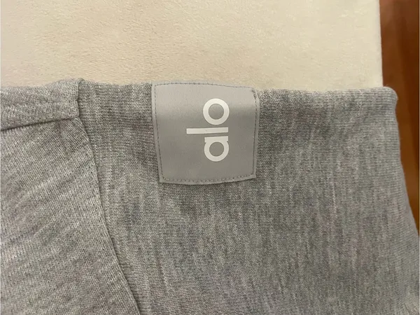 Alo Yoga NWT Hazy Mock Neck Pullover Sweatshirt Pockets Athletic Heather Grey S - Image 8