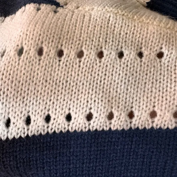 V Neck Striped Knit Sweater Cream Navy Blue‎ M Eyelet coastal fisherman nautical - Image 4