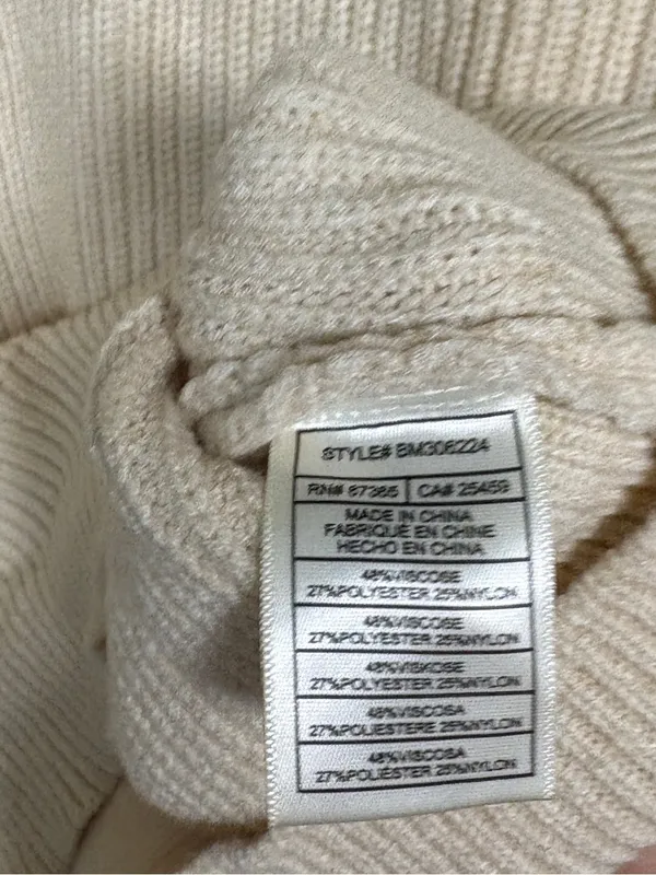 Steve Madden beige pullover size medium - Image 8