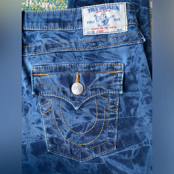 True Religion blue tie dye pattern skinny jeans with flap pockets, size 30 - Image 5